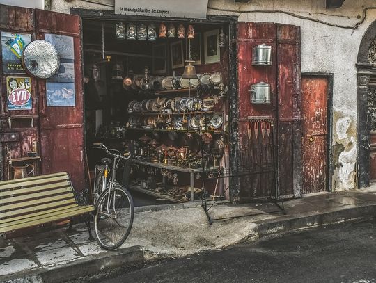 Cypr 2026 dla aktywnych: kiedy jechać na góry Troodos, wodospady i szlaki