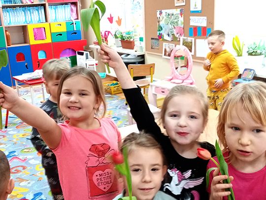 Dzień Kobiet w przedszkolach