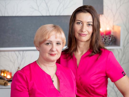 Holistyczna pielęgnacja skóry: poszukiwanie równowagi między urodą a zdrowiem w świecie szybko zmieniających się trendów.