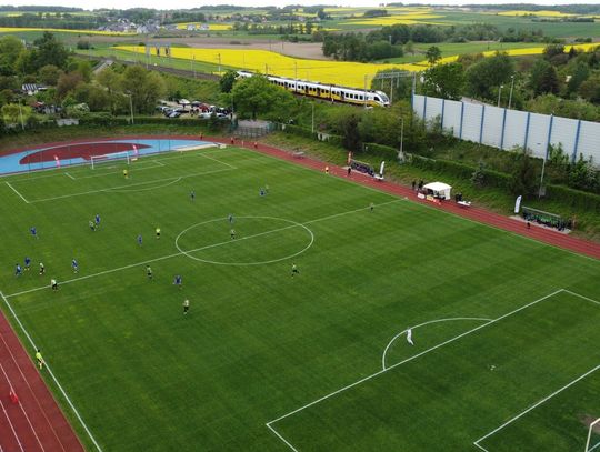 Kolejny sezon IV Liga jedzie z Kolejami Dolnośląskimi