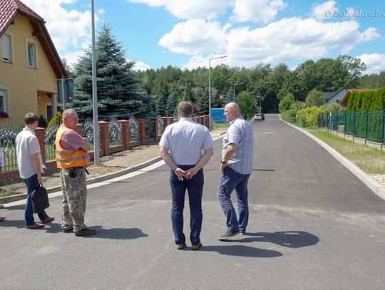 Nowe drogi przy Bazaltowej i Zabobrzu