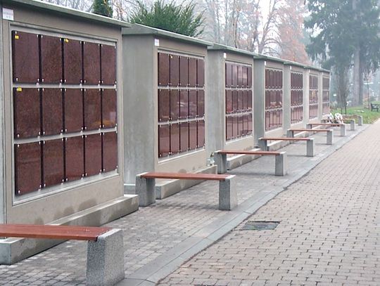 Nowe kolumbaria na bolesławieckim cmentarzu