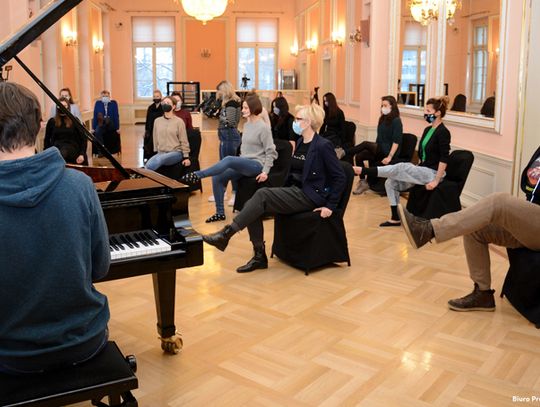"Opera daje oddech"