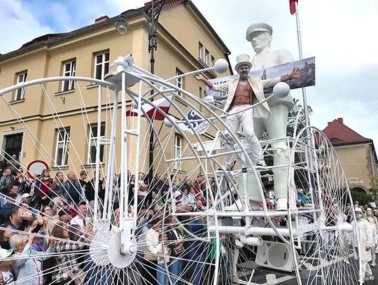 Parada Teatru Glina Da Ci Skrzydła