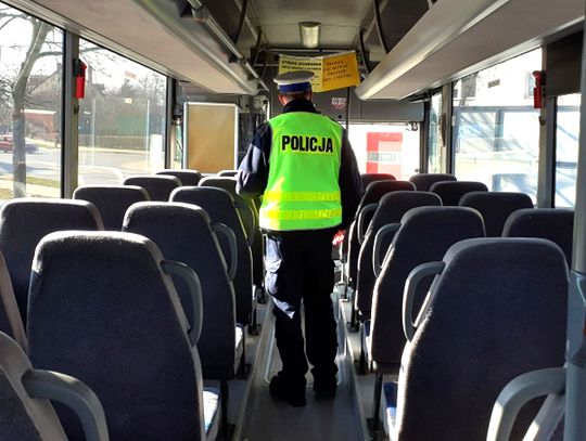 Policja sprawdza maseczki
