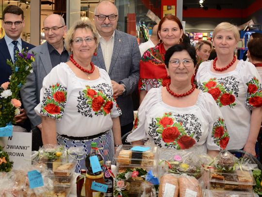 Prezentacja stołów wielkanocnych