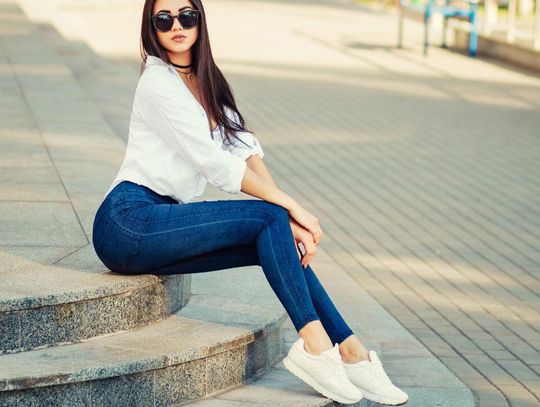 Rurki znów w modzie - sprawdź, jak je stylizować!