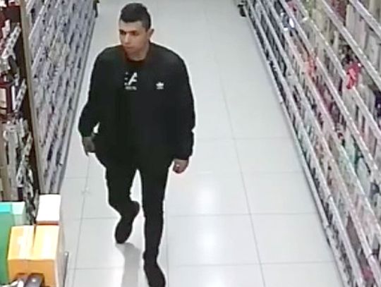 Ukradł perfumy