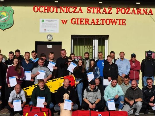 Wóz strażacki dla OSP Gierałtów
