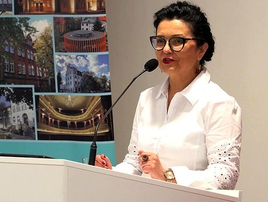 Współpraca powiatu z organizacjami pozarządowymi