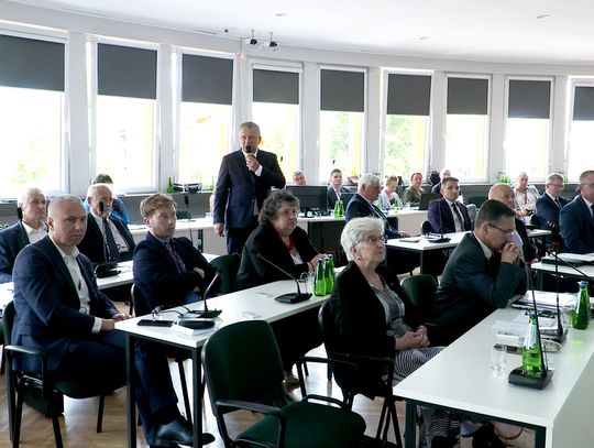 Zarząd Powiatu z wotum zaufania i absolutorium
