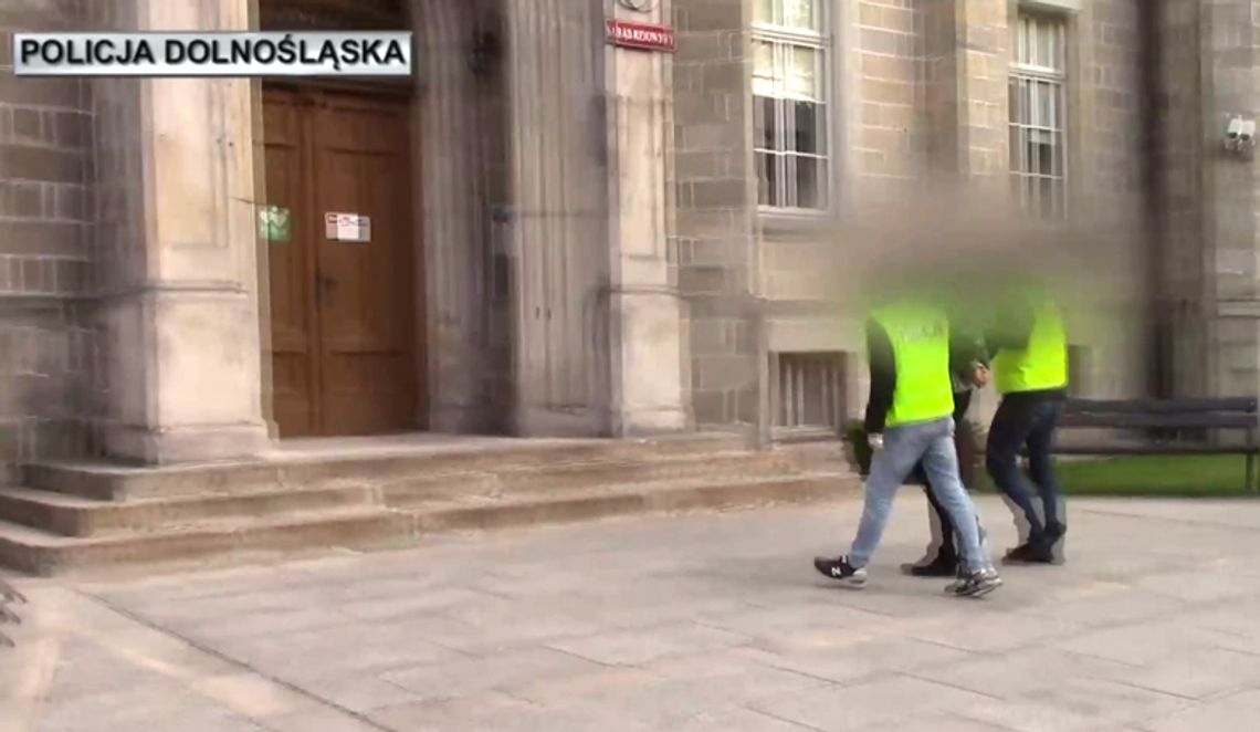 Areszt za nękanie nastolatki