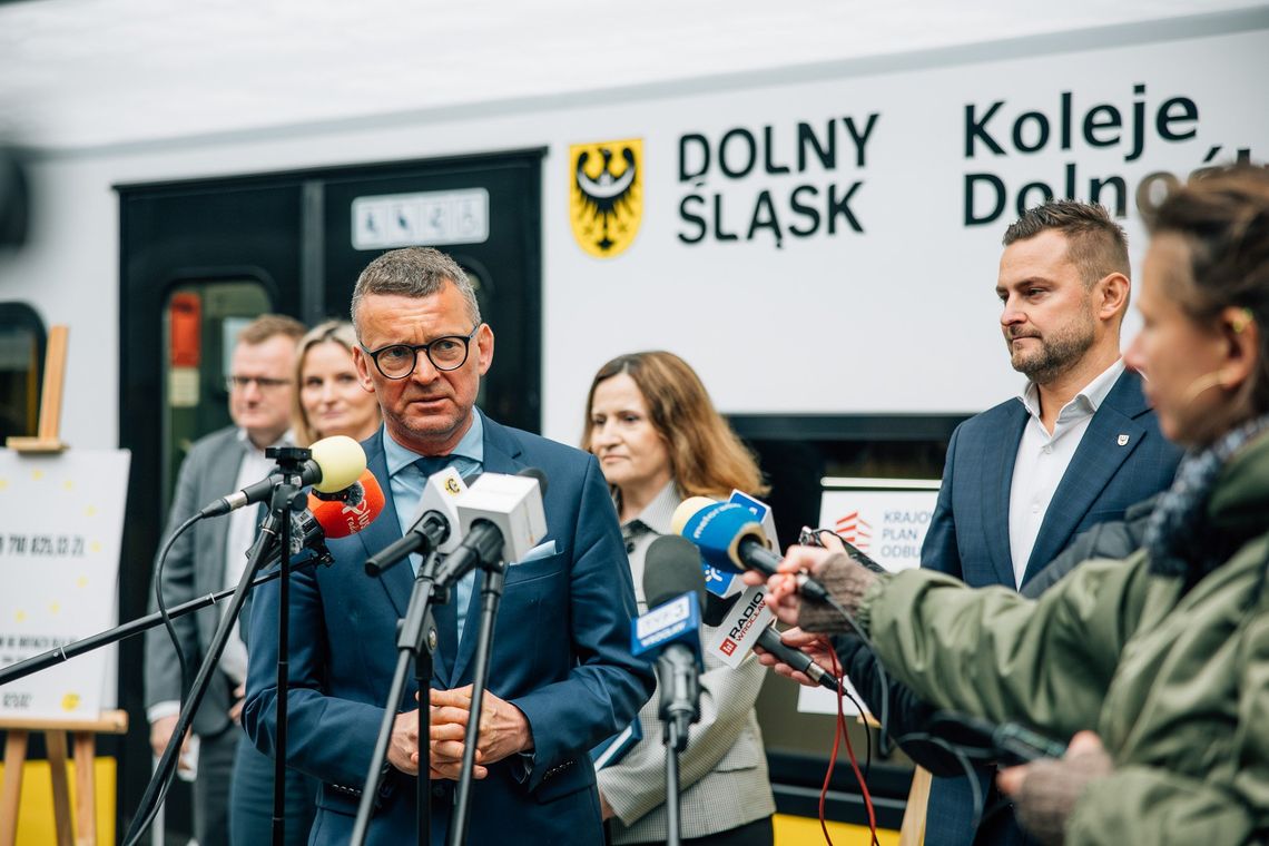 Koleje Dolnośląskie z najlepszym wynikiem w historii i wielkimi inwestycjami w tle