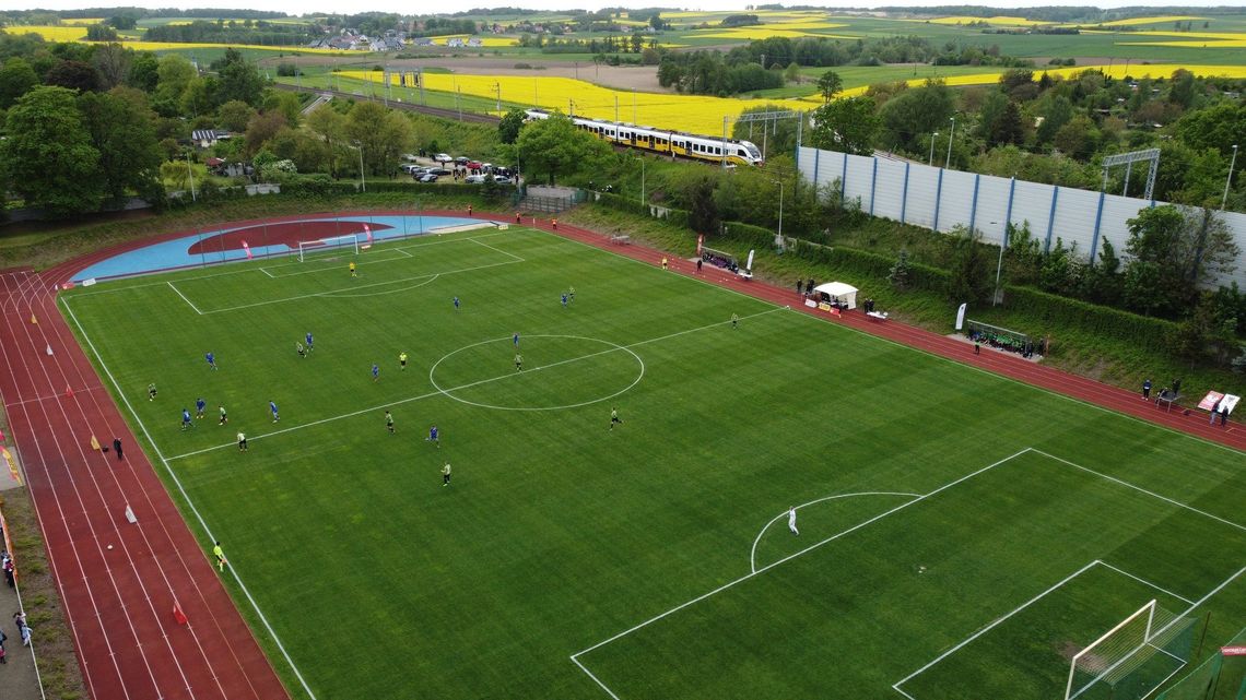 Kolejny sezon IV Liga jedzie z Kolejami Dolnośląskimi Kolejny sezon IV Liga jedzie z Kolejami Dolnośląskimi