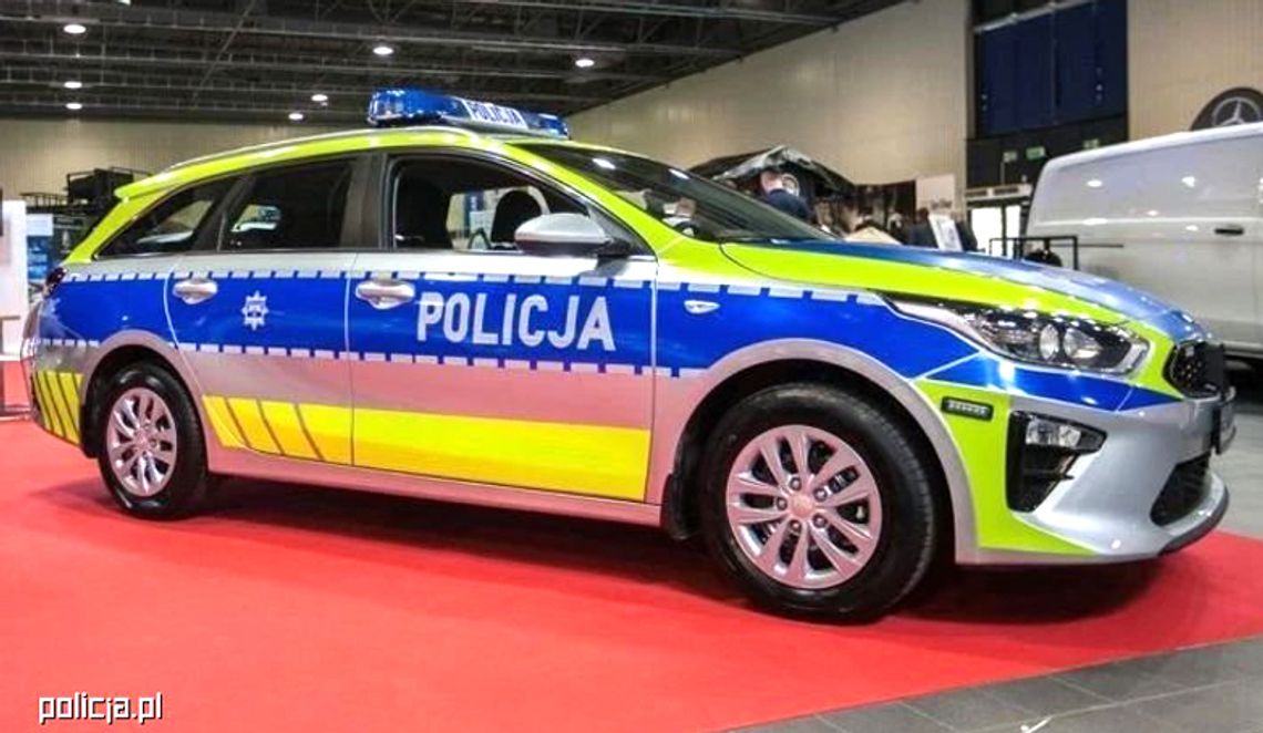 Nowe oznakowanie policyjnych radiowozów