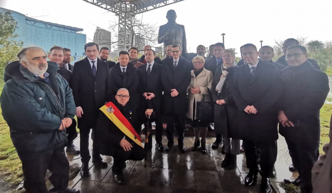 Pomnik Lecha Kaczyńskiego w Batumi