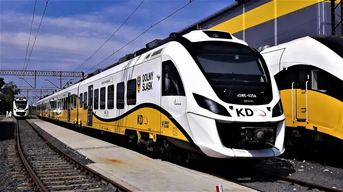 Wakacyjny rozkład jazdy – wracają pociągi do Świnoujścia. Nocny Super Sprinter i połączenia do Karpacza! Wakacyjny rozkład jazdy – wracają pociągi do Świnoujścia. Nocny Super Sprinter i połączenia do Karpacza!
